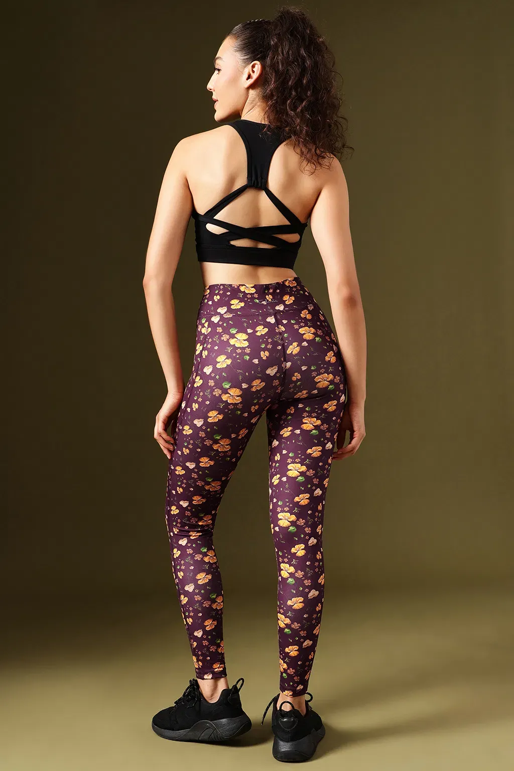 Ankle-Length High-Rise Active Floral Print Tights in Plum with Side Pocket image 3