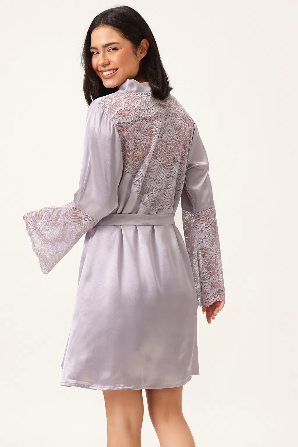 Chic Basic Robe in Lilac - Satin & Lace image 9