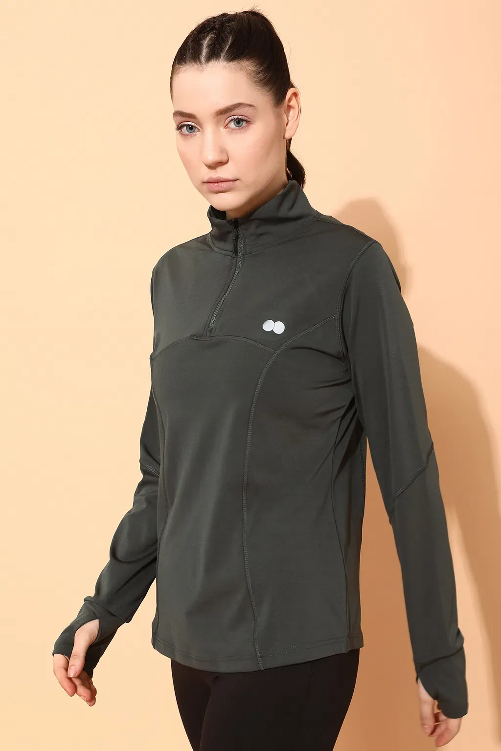 Comfort-Fit Active Zipper T-shirt in Dark Grey with Thumbhole image 3
