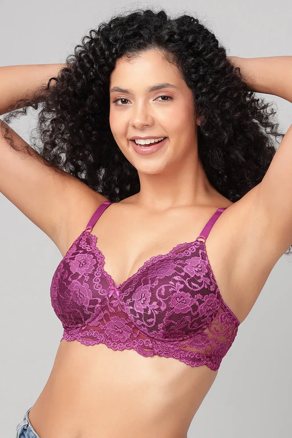Padded Non-Wired Full Cup Bra in Wine Colour - Lace