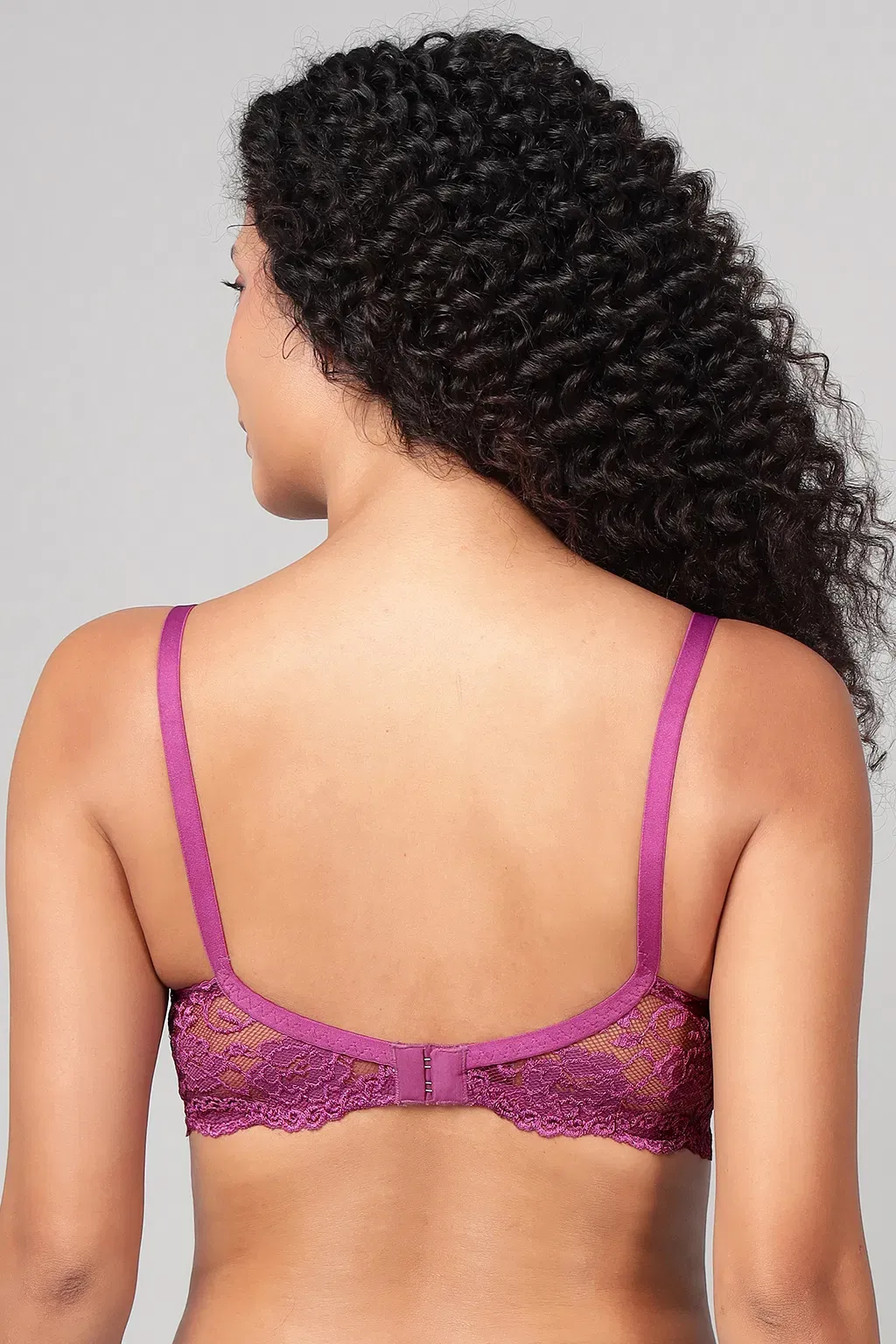 Padded Non-Wired Full Cup Bra in Wine Colour - Lace image 3