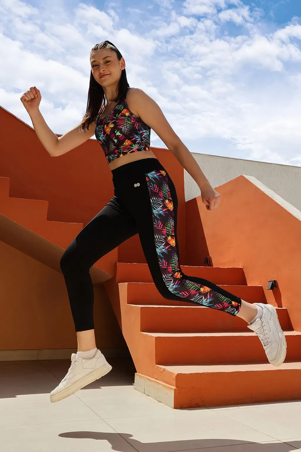 Snug Fit High Rise Active Tights in Black with Side Panels & Side Pocket image 2