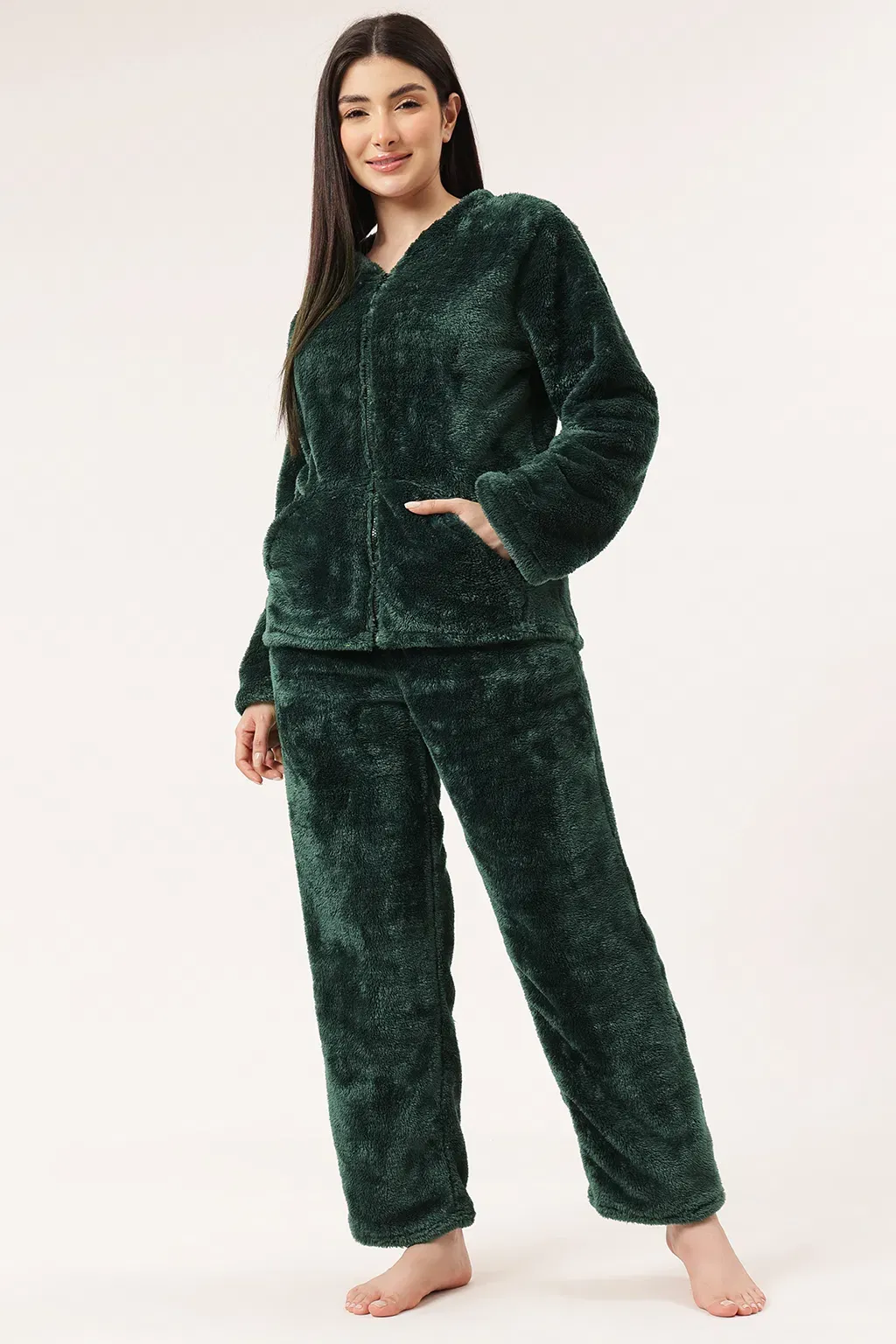 Warm & Fluffy Jacket & Pyjama Set in Bottle Green - Fleece image 9